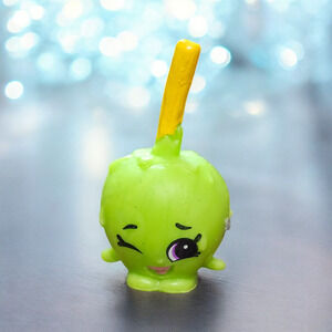 Shopkins Candy Apple Collector's Edition Gold Logo